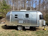 2019 Airstream Flying Cloud 20' travel trailer