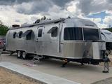 2019 Airstream Classic 33FB travel trailer