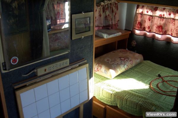 1966 Aloha Travel Trailer 13' (A)