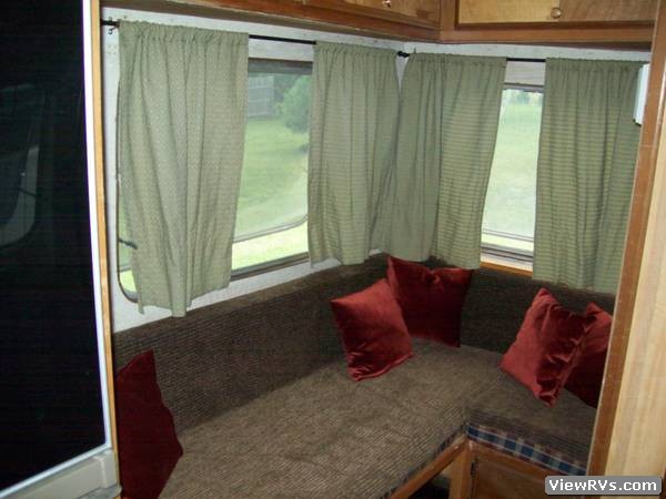 1975 Amerigo Travel Trailer FG16 (A)