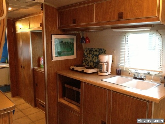 1972 Argosy 24' Travel Trailer (A)