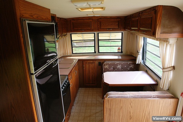 1988 Argosy Travel Trailer 33' RV (A)
