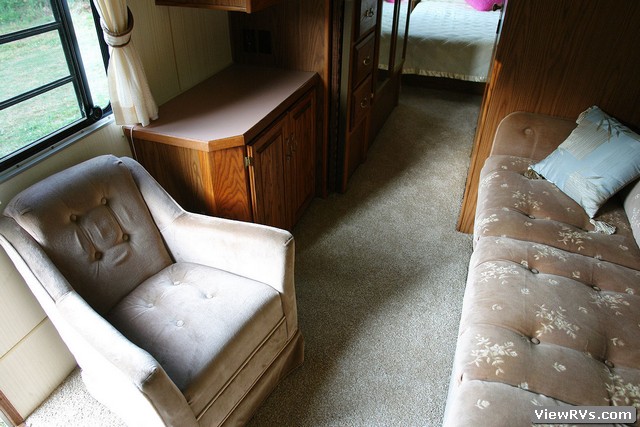 1988 Argosy Trailer 33' RV (A)