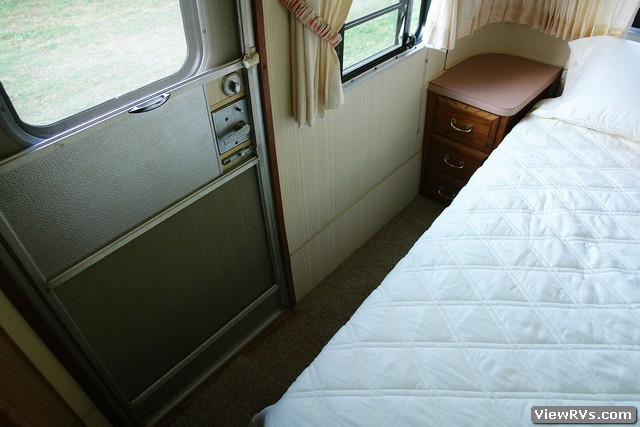 1988 Argosy Trailer 33' RV (A)