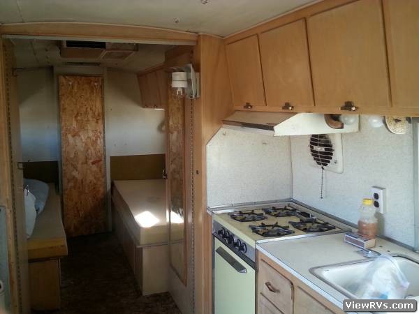 1963 Avion Travelcader 27 RV Trailer