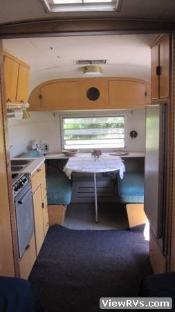1966 Avion Travel Trailer Holiday II (A)