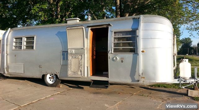 1966 Avion Trailer Travelcader