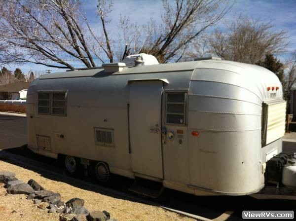 1967 Avion Holiday 2 Trailer