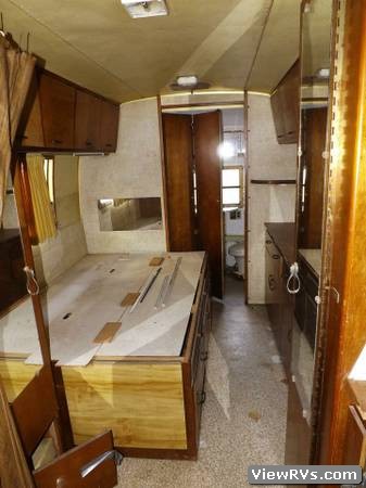 1970 Avion Travel Trailer Imperial 31 (A)
