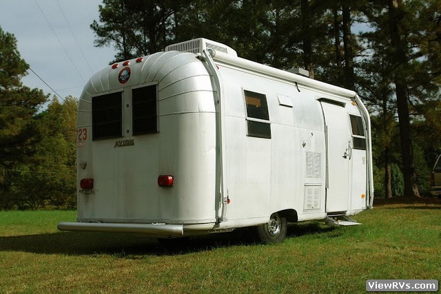 1970 Avion Trailer Suntrail Sports Special 19' (A)