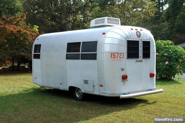 1970 Avion Trailer Suntrail Sports Special 19' (A)