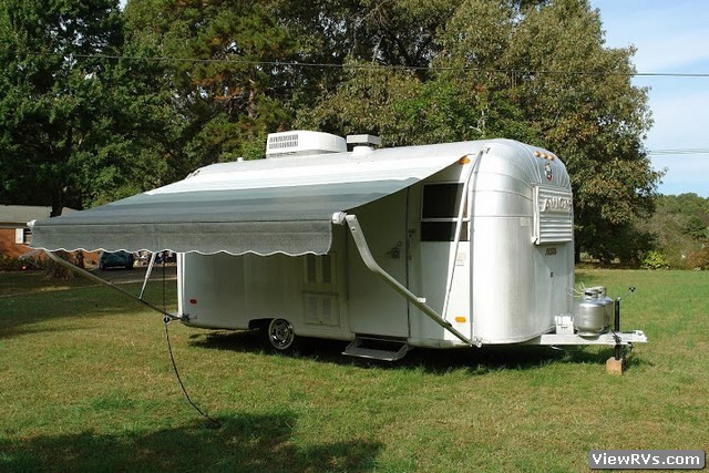 1970 Avion Trailer Suntrail Sports Special 19' (A)