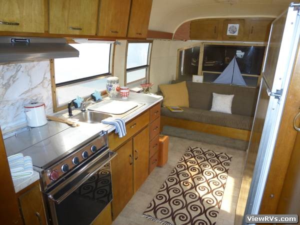 1970 Avion Trailer Travelcader Ultra (A)