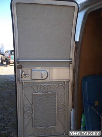 1972 Avion Travel Trailer Voyageur 25' (C)