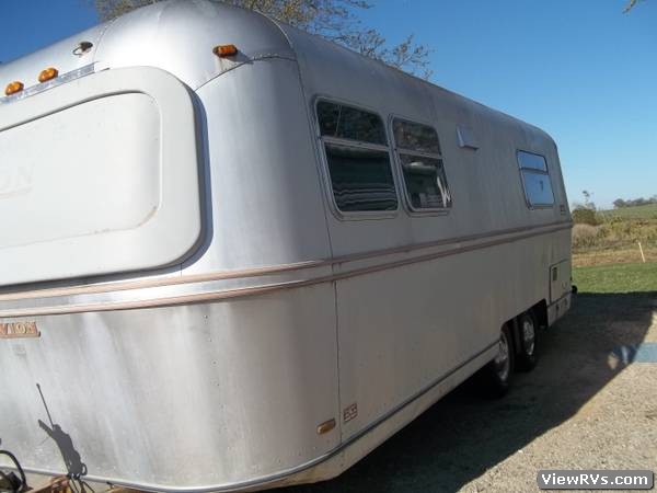 1973 Avion Travel Trailer Travelcader 25 (A)