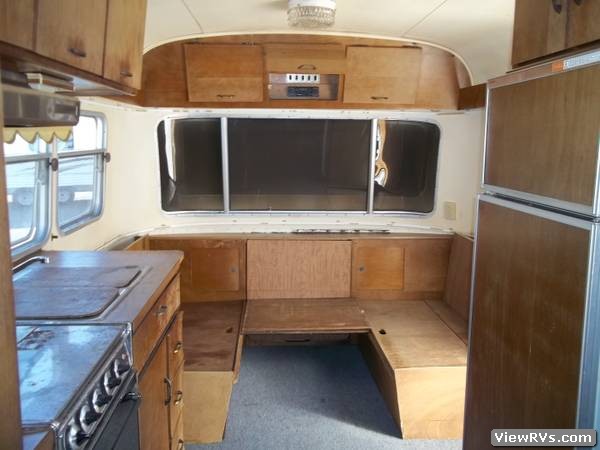 1973 Avion Travel Trailer Travelcader 25 (A)