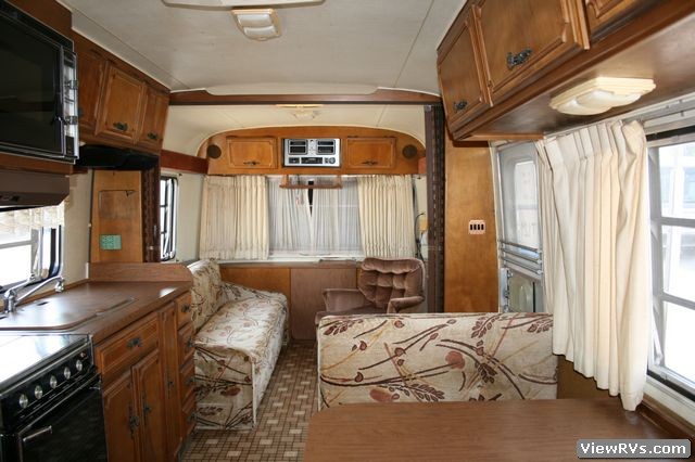 1983 Avion 34W 34' Travel Trailer (B)