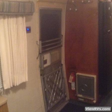 1985 Avion 30R 30' Travel Trailer (A)