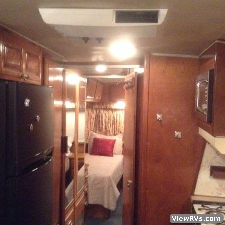 1985 Avion 30R 30' Travel Trailer (A)