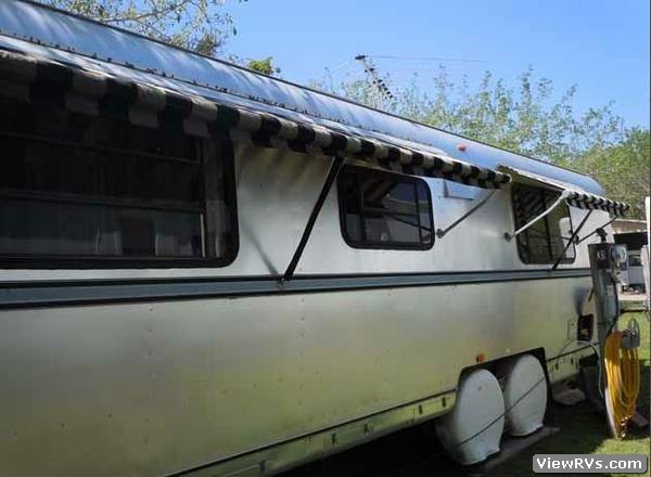 1986 Avion Travel Trailer 30P 30' (A)