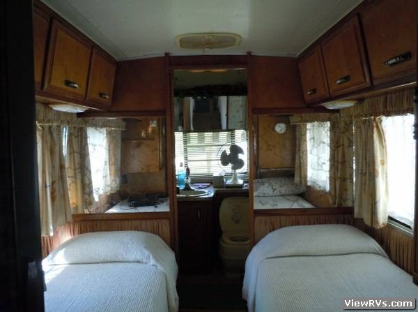 1986 Avion Travel Trailer 30P 30' (A)
