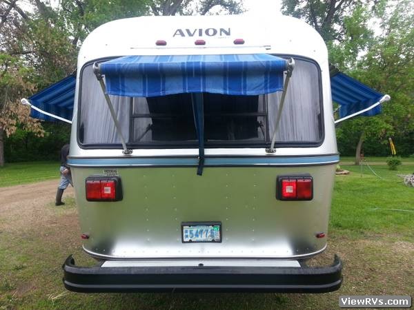 1986 Avion Trailer 32' (B)