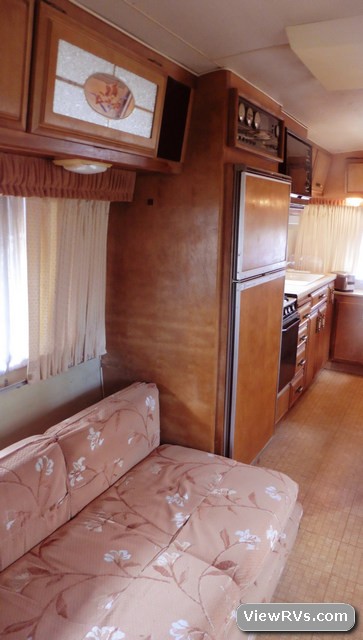 1986 Avion Travel Trailer 32S Front Kitchen