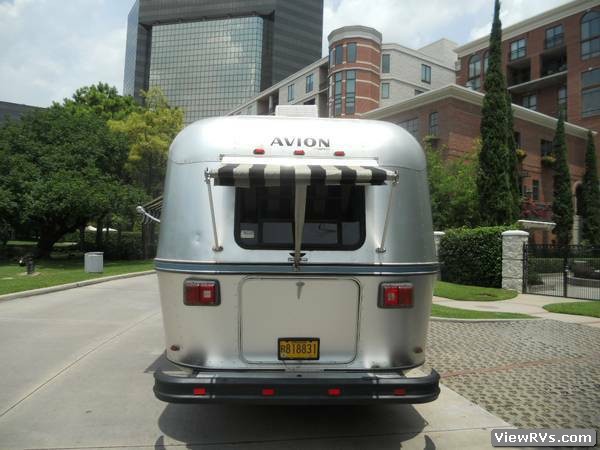 1986 Avion Trailer 34' (C)
