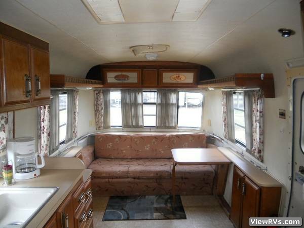 1986 Avion Trailer 34' (C)