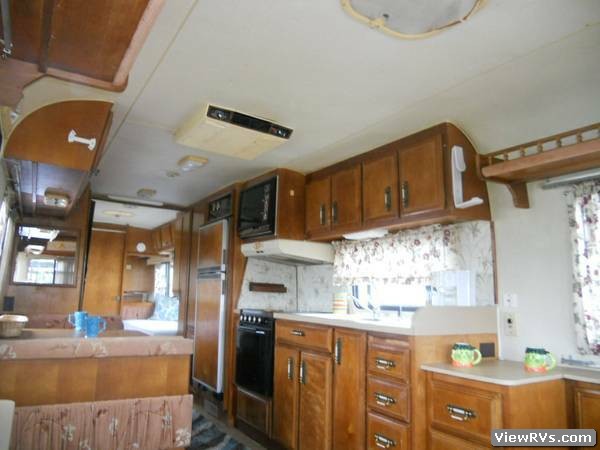 1986 Avion Trailer 34' (C)