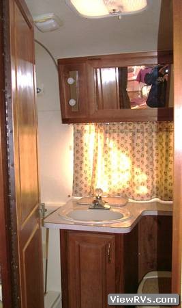 1988 Avion Travel Trailer 30P (A)