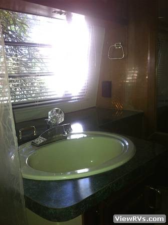 1988 Avion Travel Trailer 34V (A)