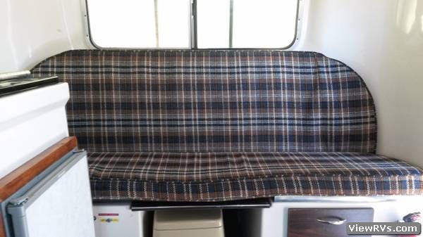 1983 Burro Trailer 13' (A)