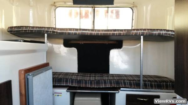 1983 Burro Trailer 13' (A)