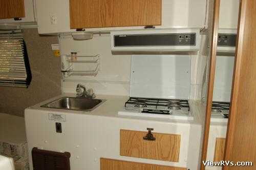 2002 Casita Travel Trailer Liberty Deluxe 17' (A)