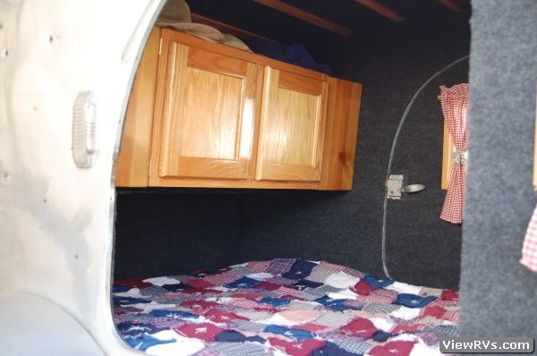 1946 Kit Manufacturing Teardrop Travel Trailer (A)