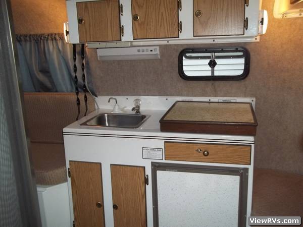 1995 Scamp 13' Travel Trailer (A)