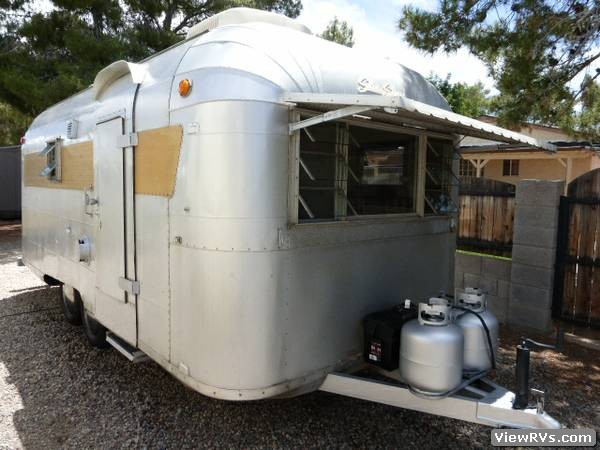 1964 Silver Streak Sabre 19 Trailer