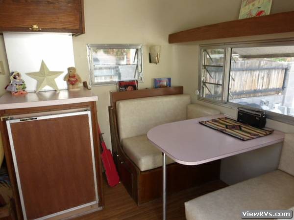 1964 Silver Streak Sabre 19 Trailer