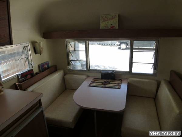 1964 Silver Streak Sabre 19 Trailer