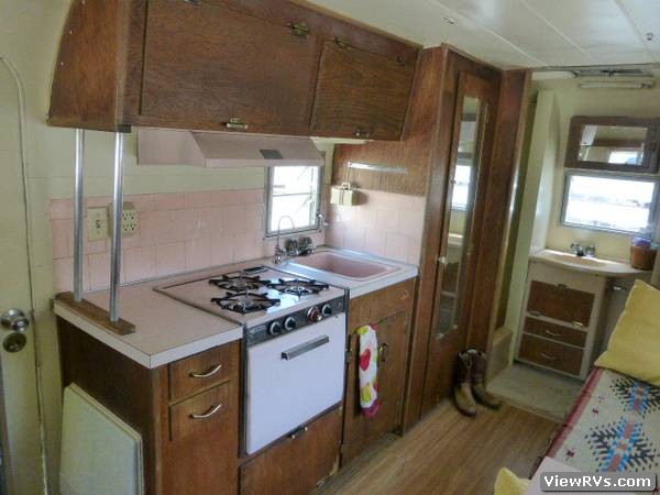 1964 Silver Streak Sabre 19 Trailer