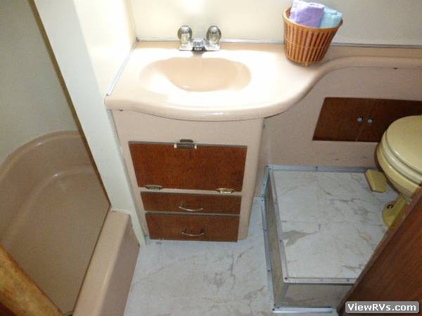 1964 Silver Streak Sabre 19 Trailer