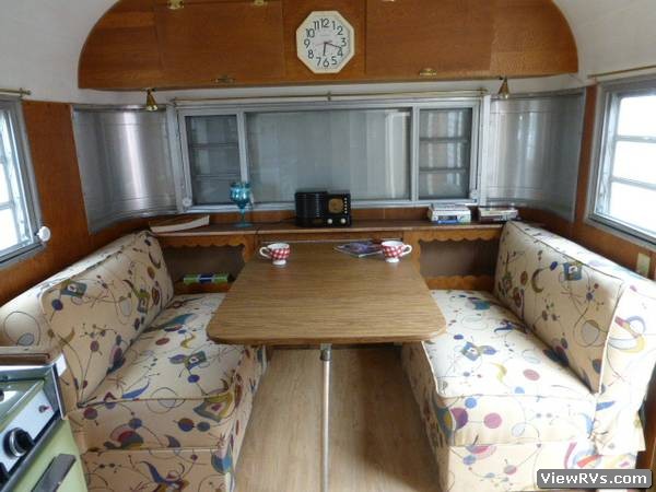 1967 Silver Streak Atlas 26' Travel Trailer (A)