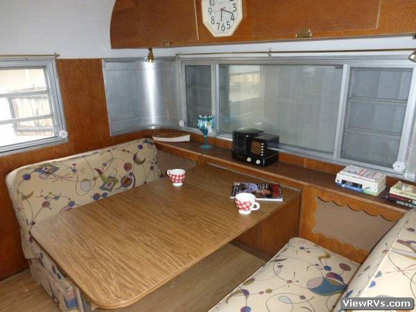 1967 Silver Streak Atlas 26' Travel Trailer (A)