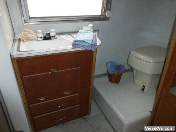 1967 Silver Streak Atlas 26' Travel Trailer (A)