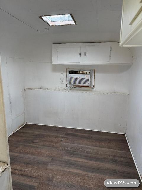 1973 Silver Streak Saturn Continental 32' travel trailer