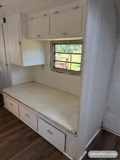 1973 Silver Streak Saturn Continental 32' travel trailer