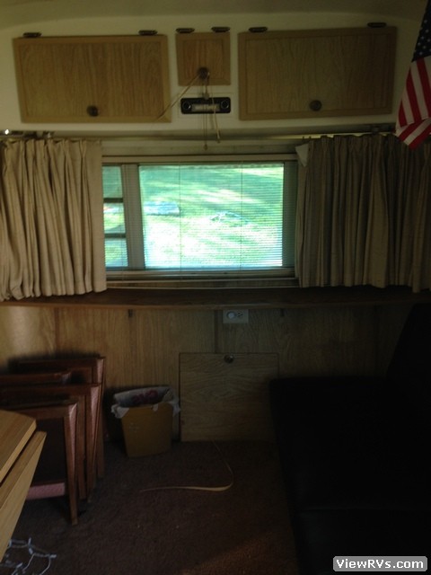 1973 Streamline Imperial 33' Travel Trailer